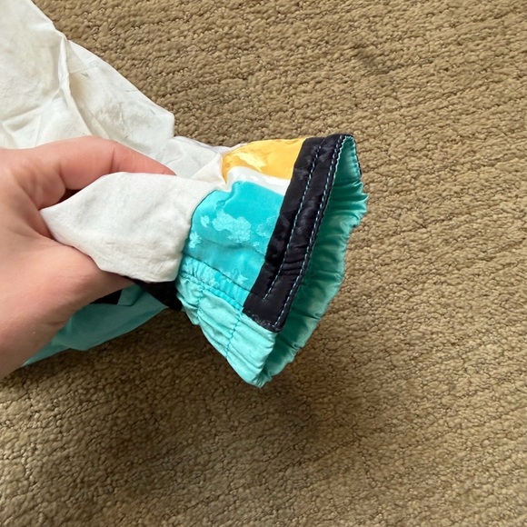 Vintage 90s East West Abstract Pop Art Light Blue Multi Color Windbreaker Jacket - Picture 4 of 9